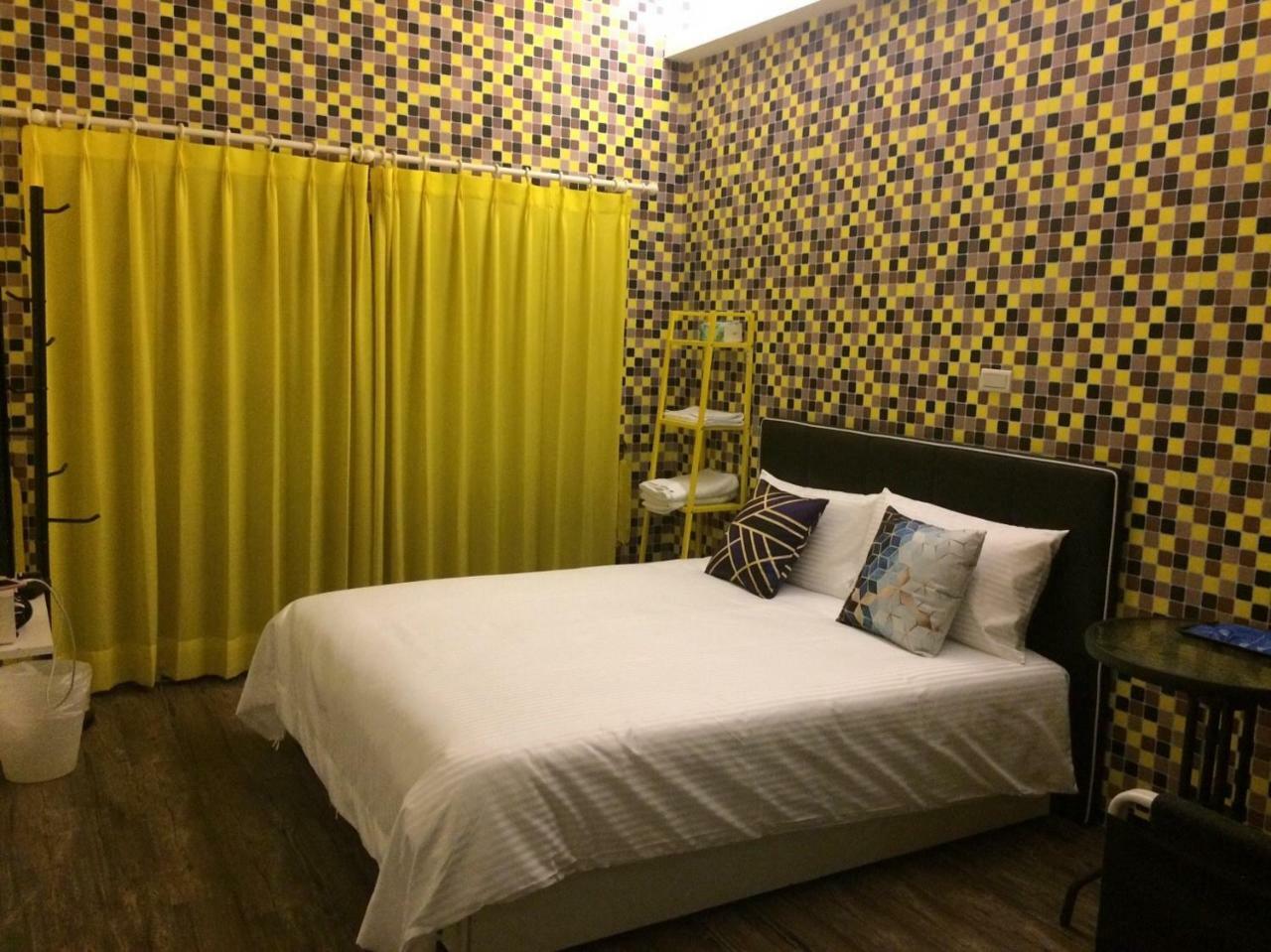 Traveler Station R15 Apartamento Kaohsiung Exterior foto