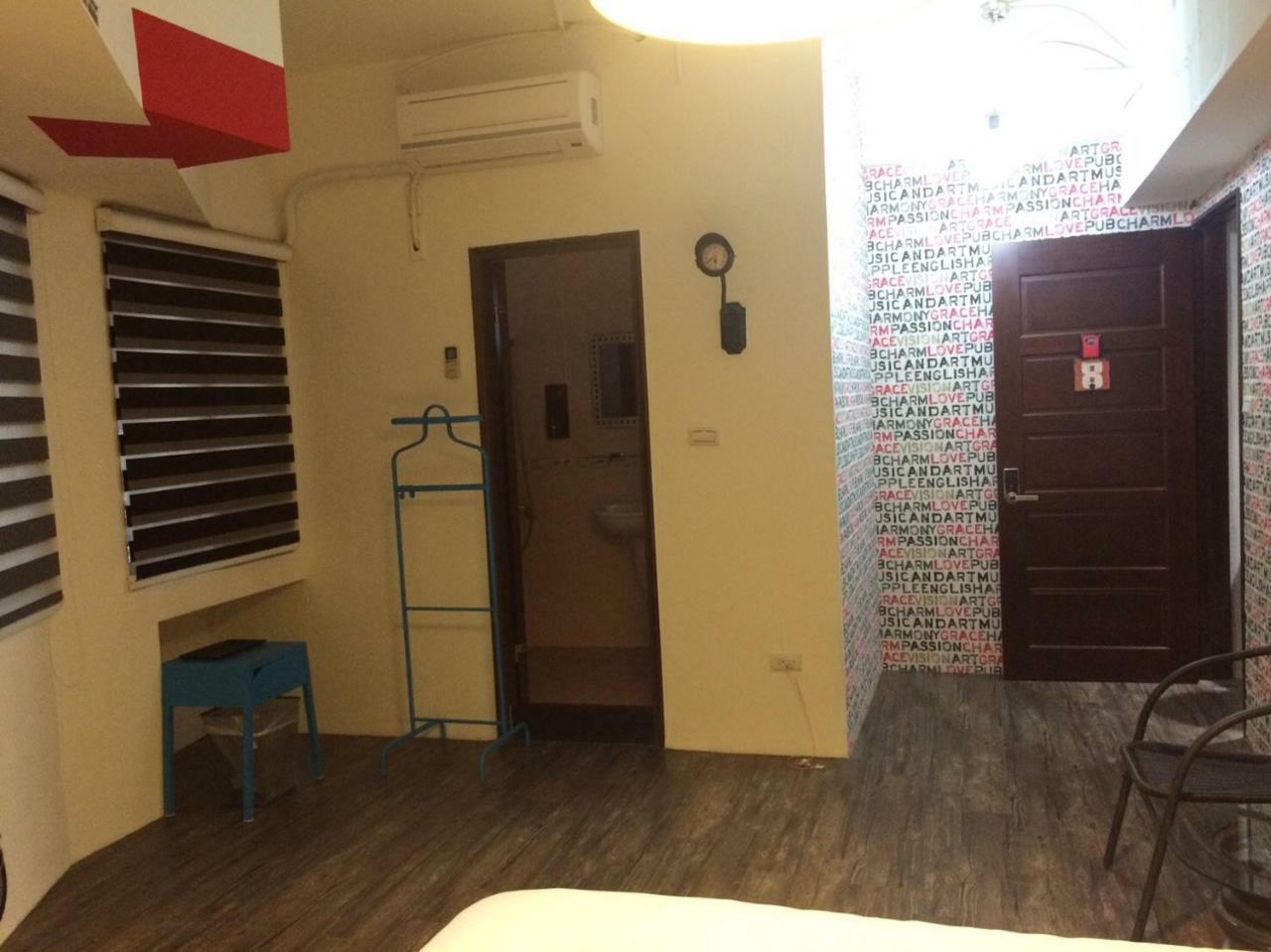 Traveler Station R15 Apartamento Kaohsiung Exterior foto
