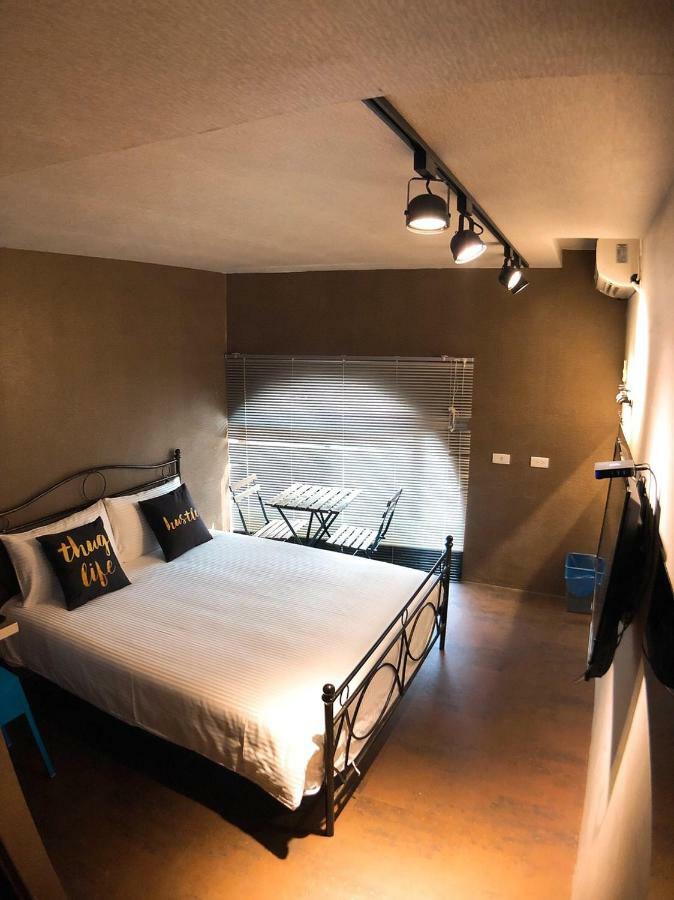 Traveler Station R15 Apartamento Kaohsiung Exterior foto