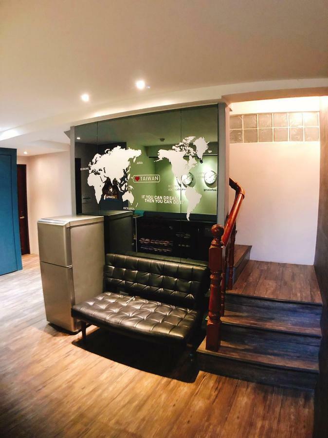 Traveler Station R15 Apartamento Kaohsiung Exterior foto