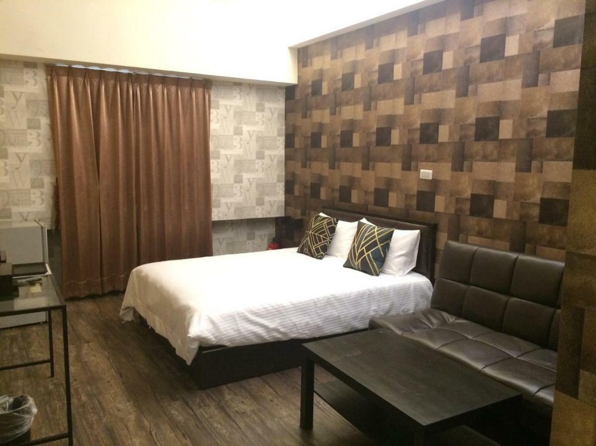 Traveler Station R15 Apartamento Kaohsiung Exterior foto