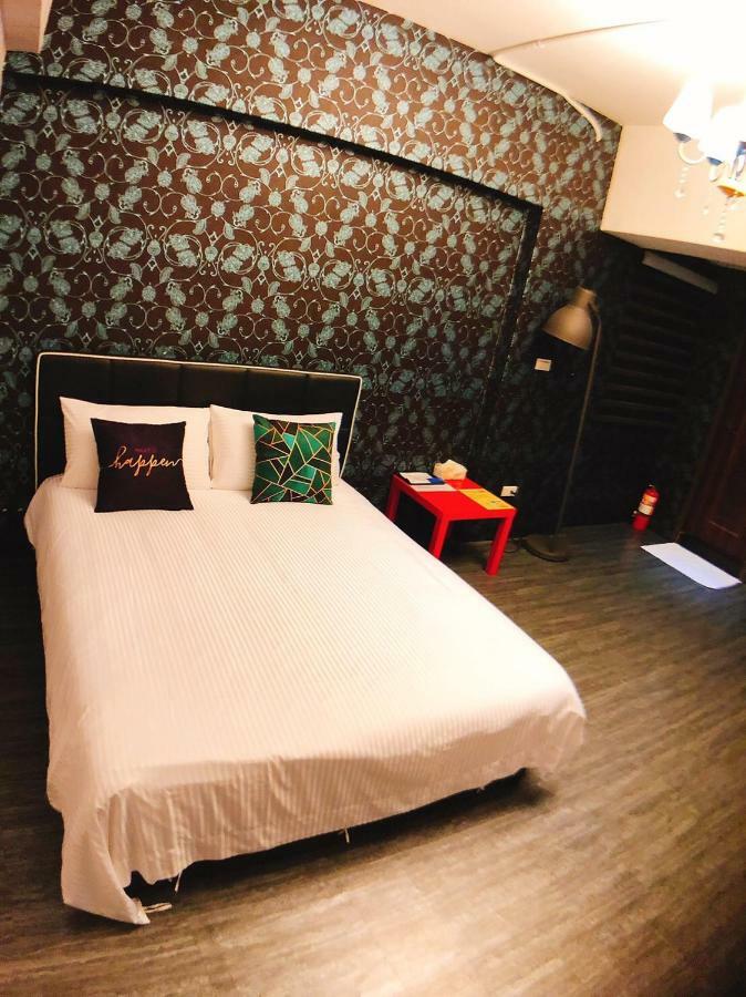 Traveler Station R15 Apartamento Kaohsiung Exterior foto